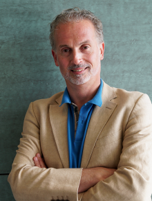 Profielfoto van auteur dr. Jesper Smeenk PhD